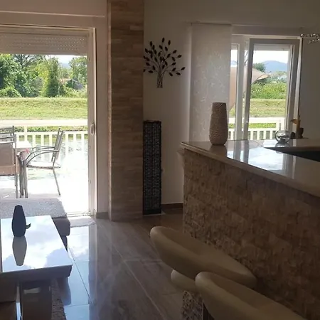 Sunset View Veliki Humac