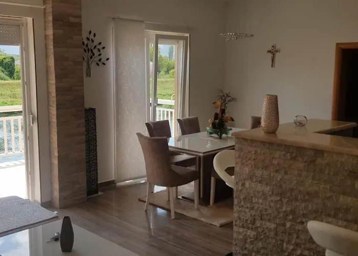 Sunset View Veliki Humac